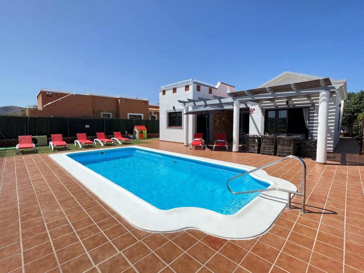 Villa Eva - New To The Market, Fully Refurbished Licensed Villa - Private Pool Caleta De Fuste Eksteriør bilde