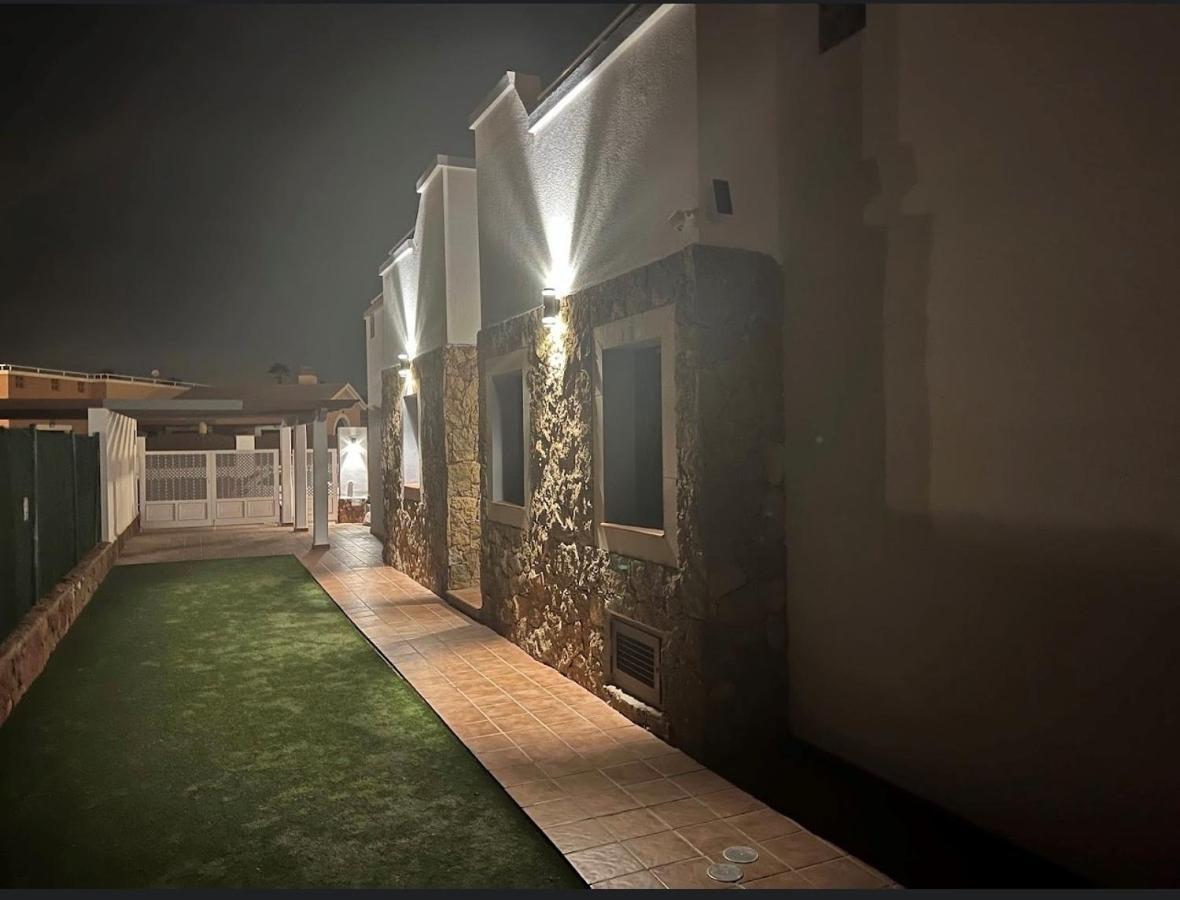 Villa Eva - New To The Market, Fully Refurbished Licensed Villa - Private Pool Caleta De Fuste Eksteriør bilde
