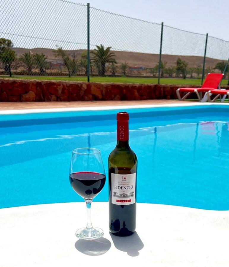 Villa Eva - New To The Market, Fully Refurbished Licensed Villa - Private Pool Caleta De Fuste Eksteriør bilde