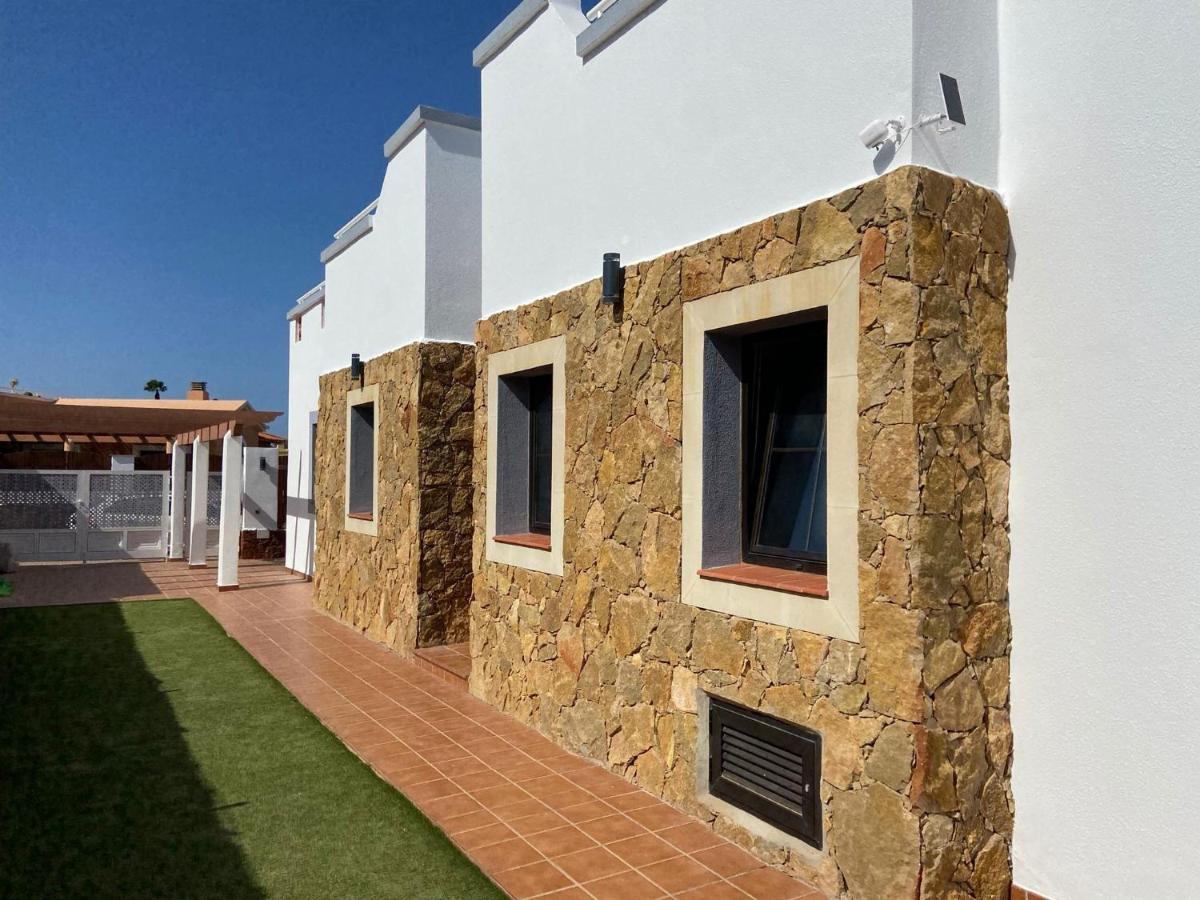 Villa Eva - New To The Market, Fully Refurbished Licensed Villa - Private Pool Caleta De Fuste Eksteriør bilde