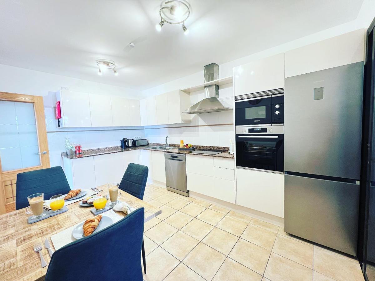 Villa Eva - New To The Market, Fully Refurbished Licensed Villa - Private Pool Caleta De Fuste Eksteriør bilde